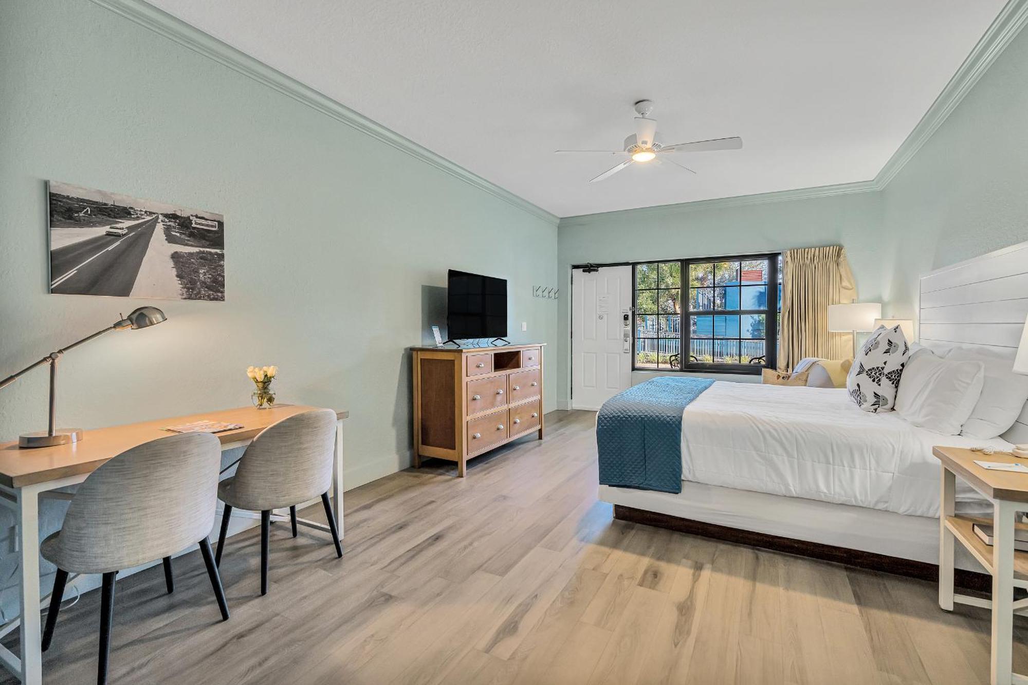 Beachside Hotel