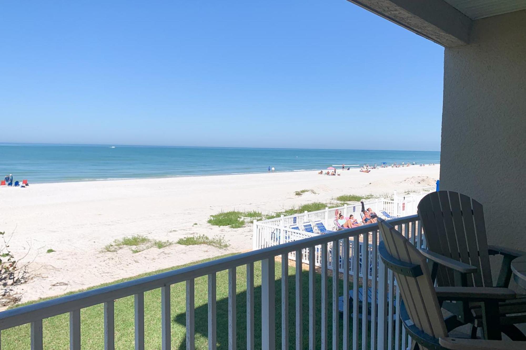 Apartment Oceanside 201