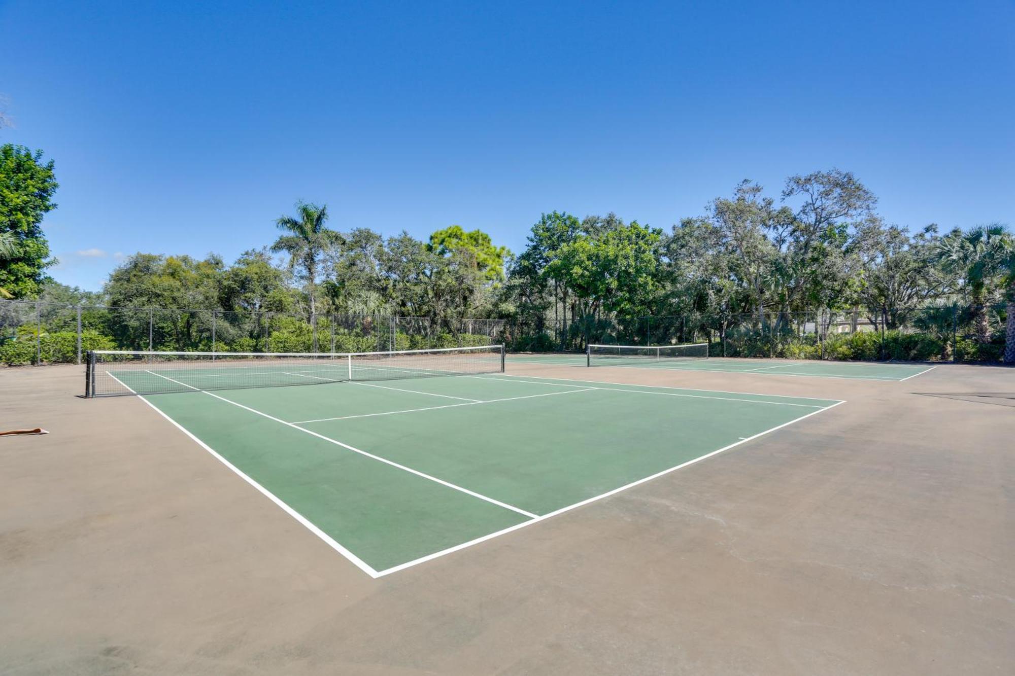 Apartment Vacation With Community Pool! Bonita Springs