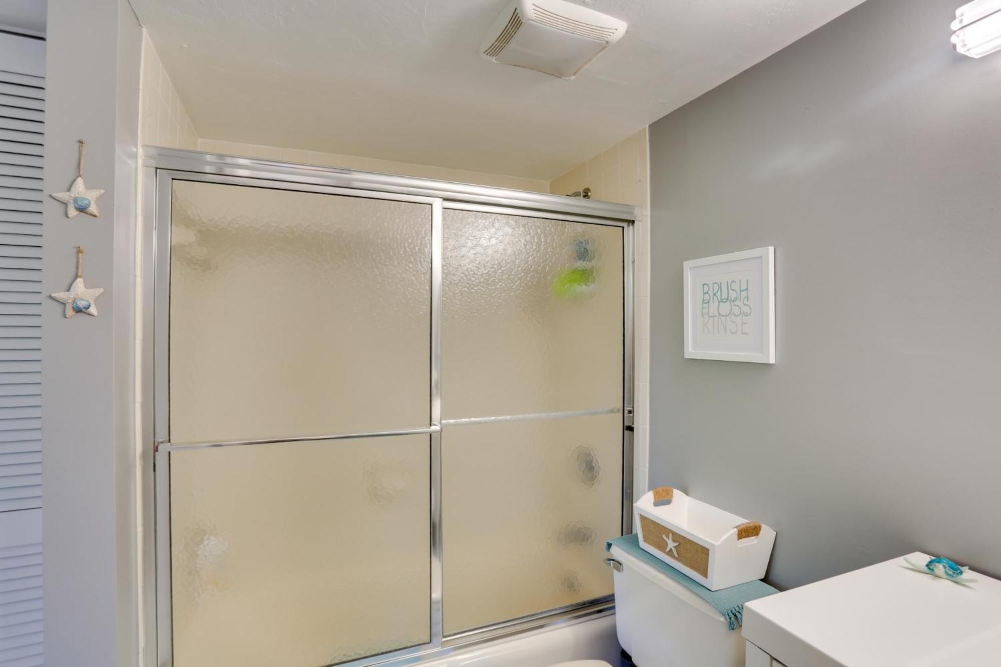 Vacation With Community Pool! Bonita Springs