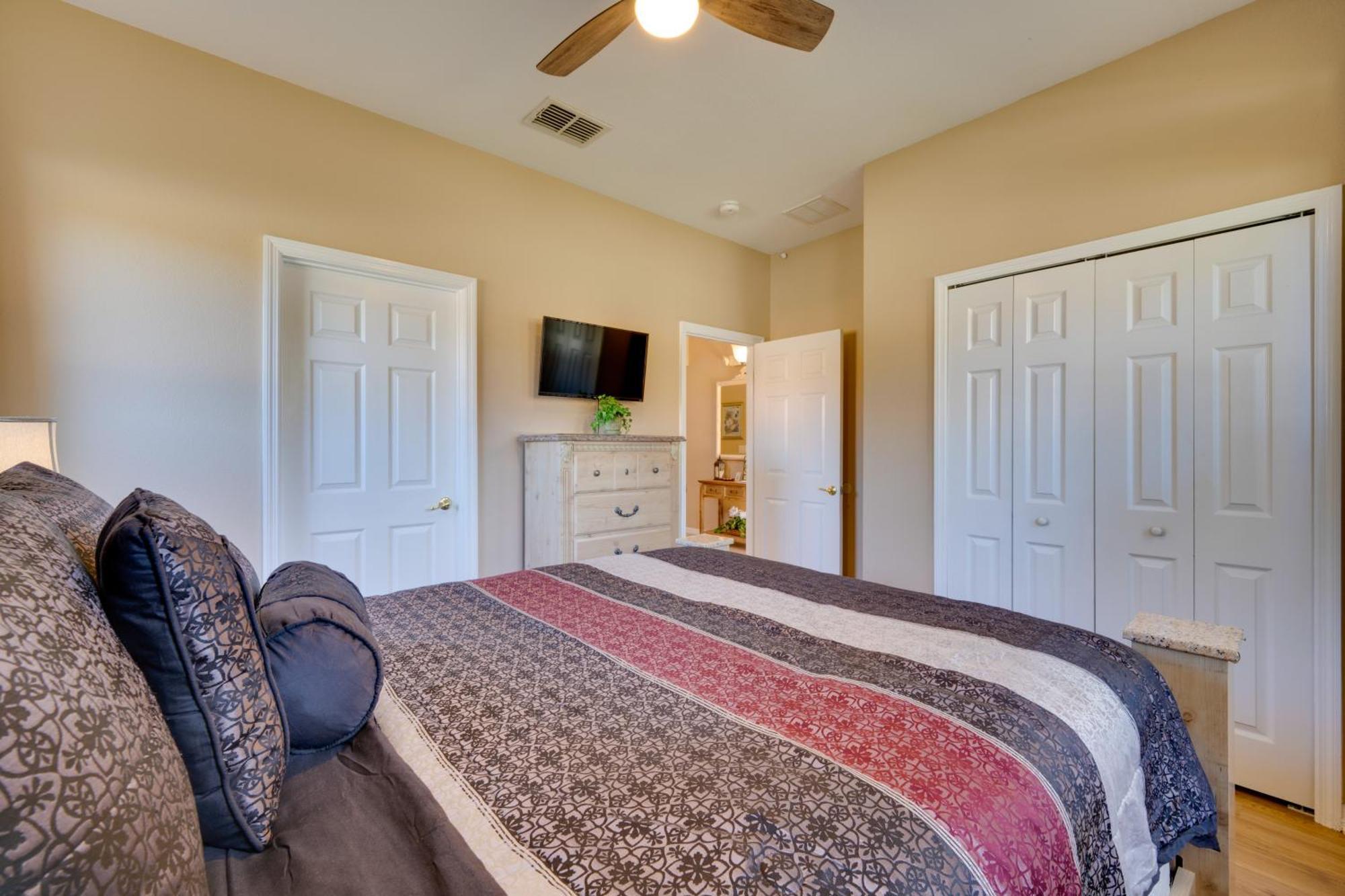 Watersong Getaway With Private Pool, 12 Mi To Holiday home Davenport