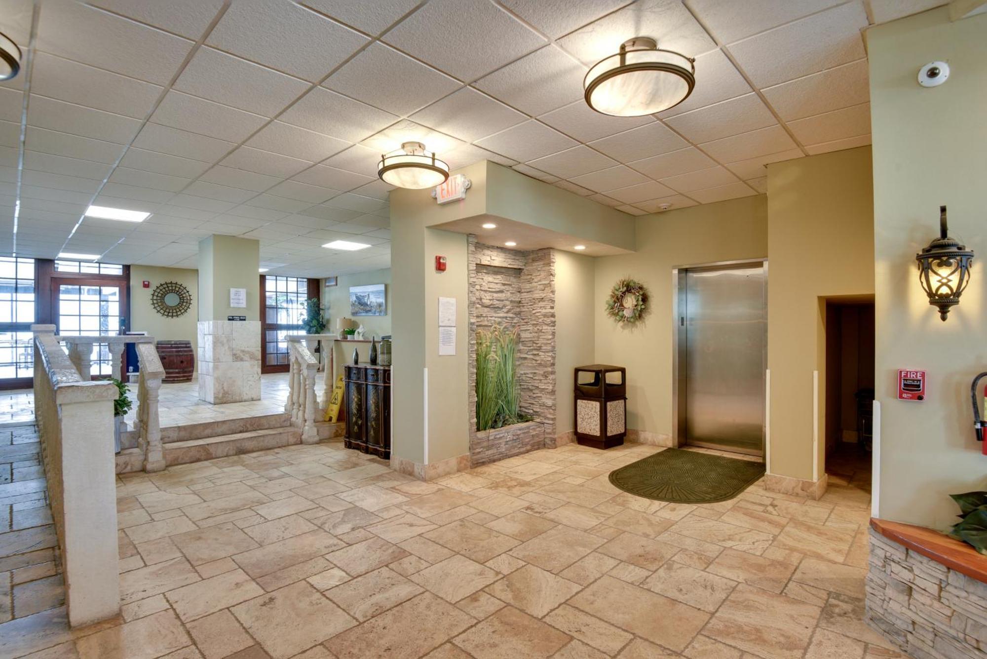 Oceanfront Daytona Walkable Location