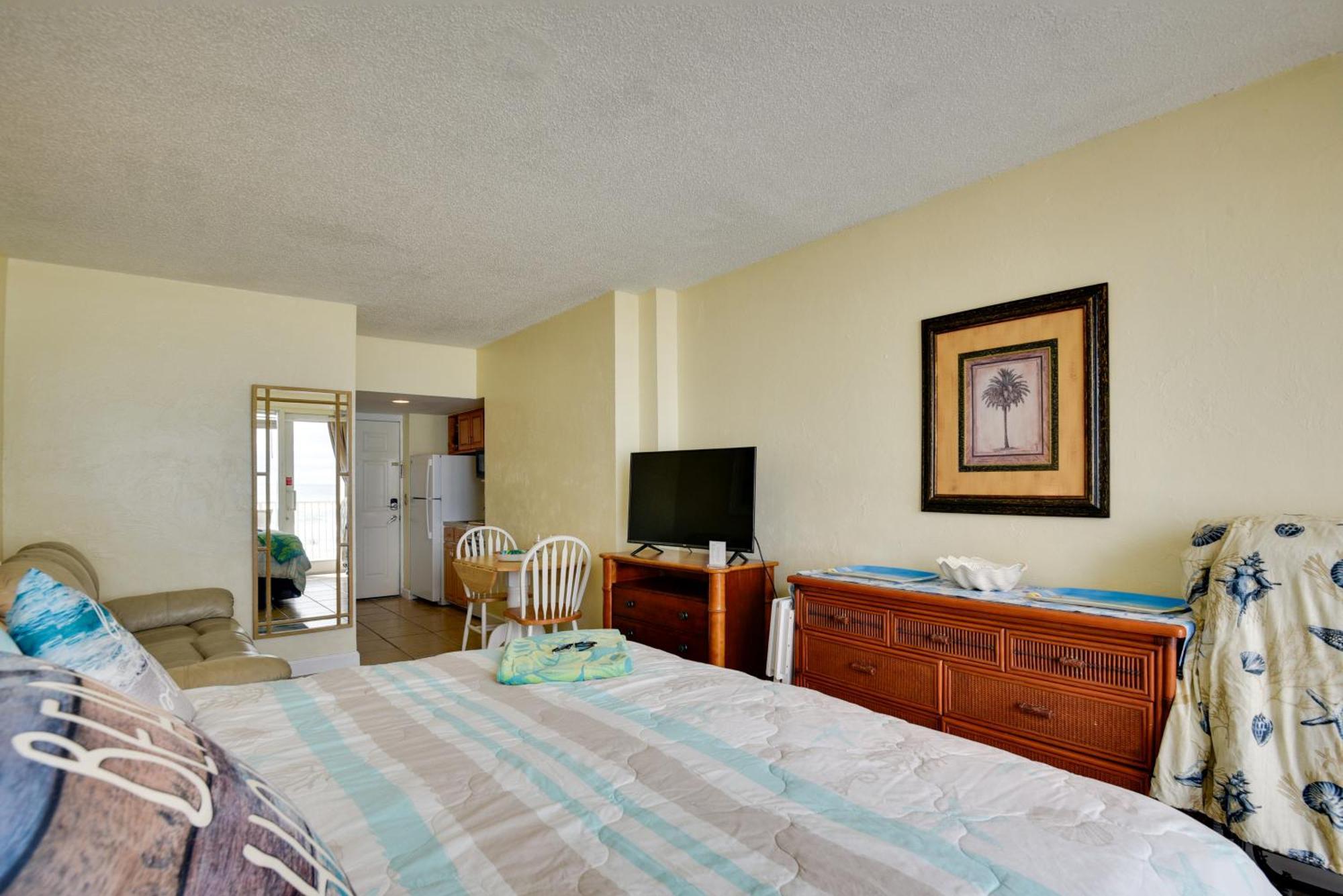 Oceanfront Daytona Walkable Location * Daytona Beach