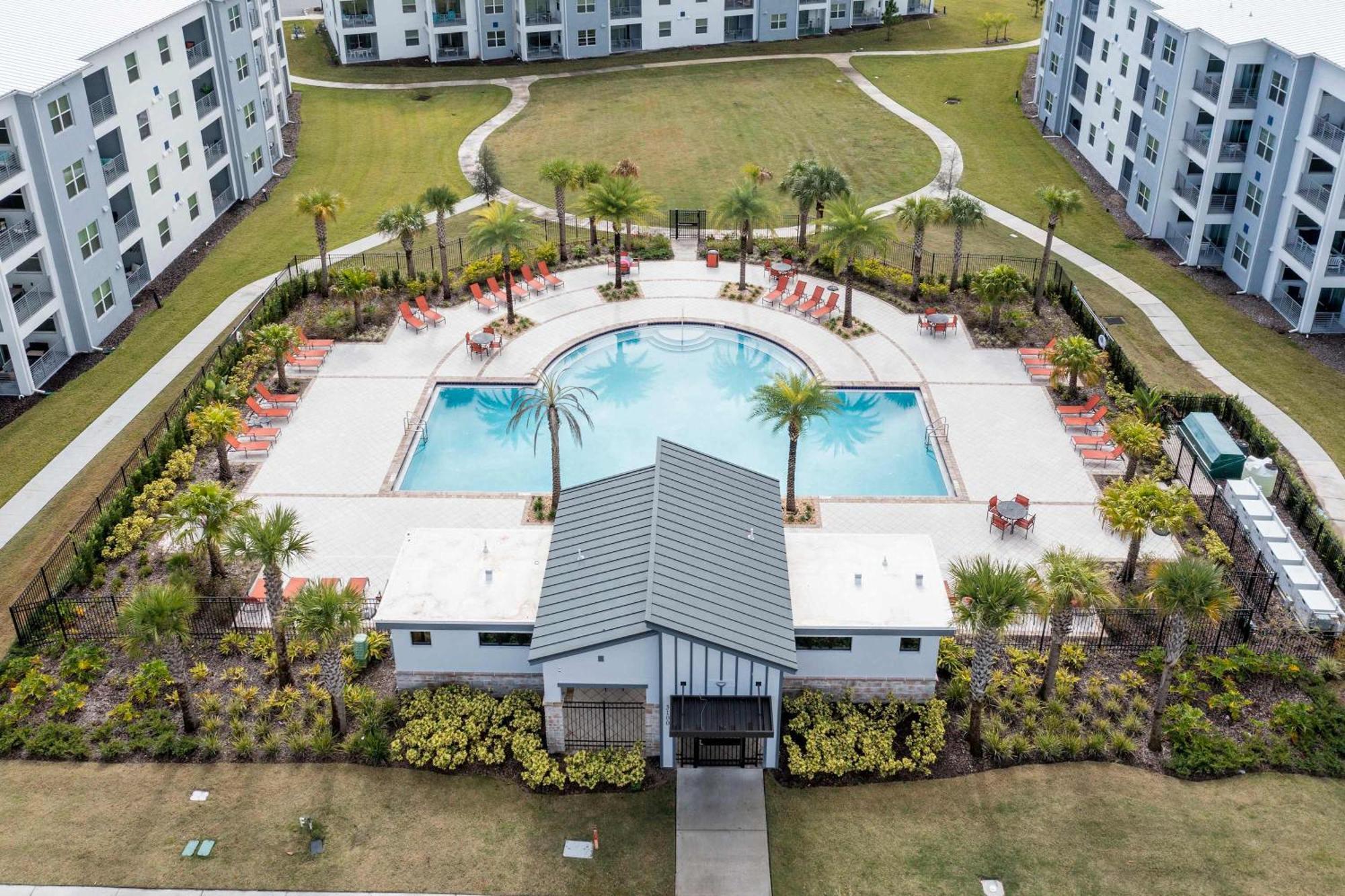 Srunning 4bd With Pool At Storey 4821