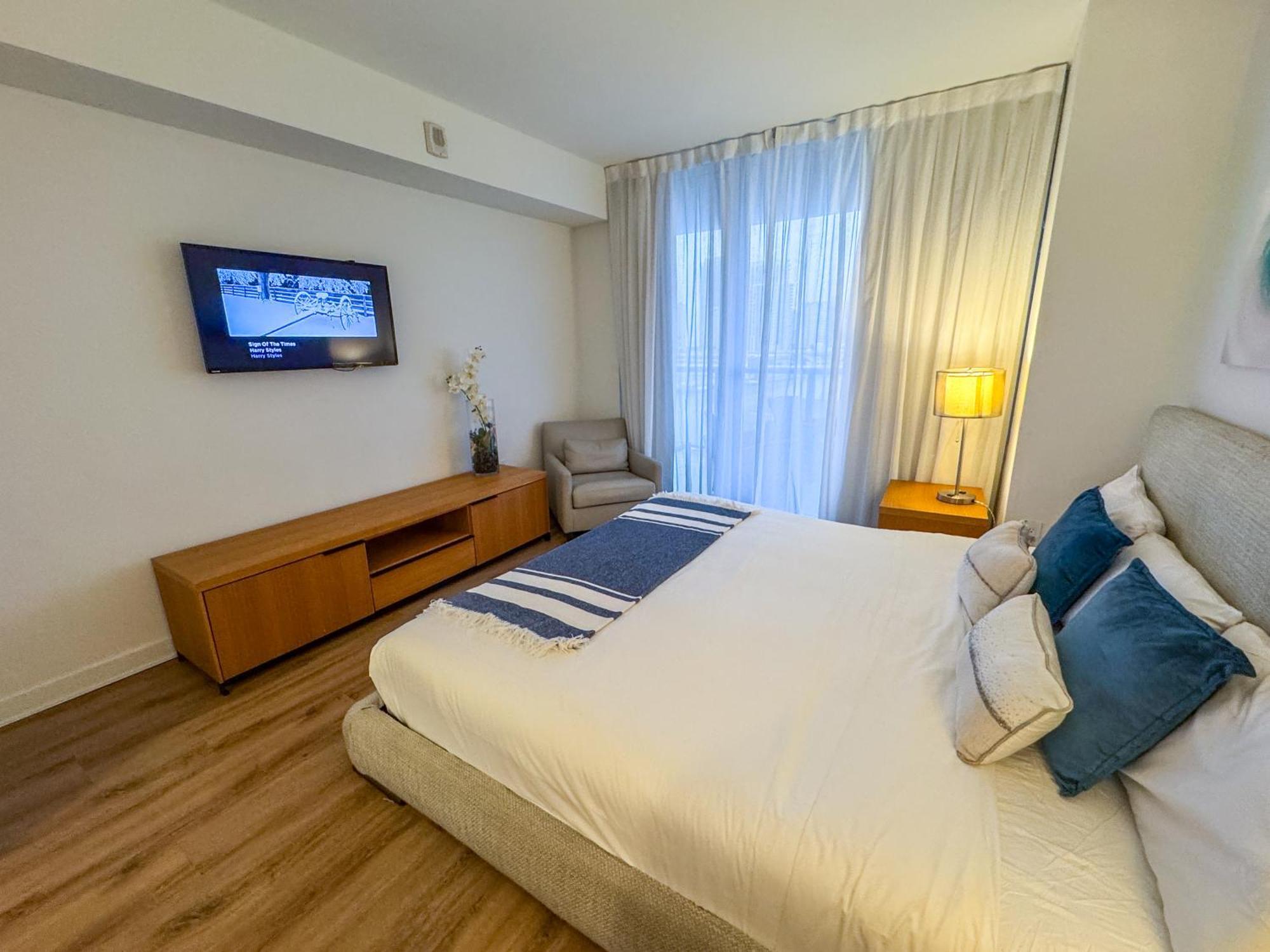 Apartment Mvr At Beachwalk Hallandale Beach