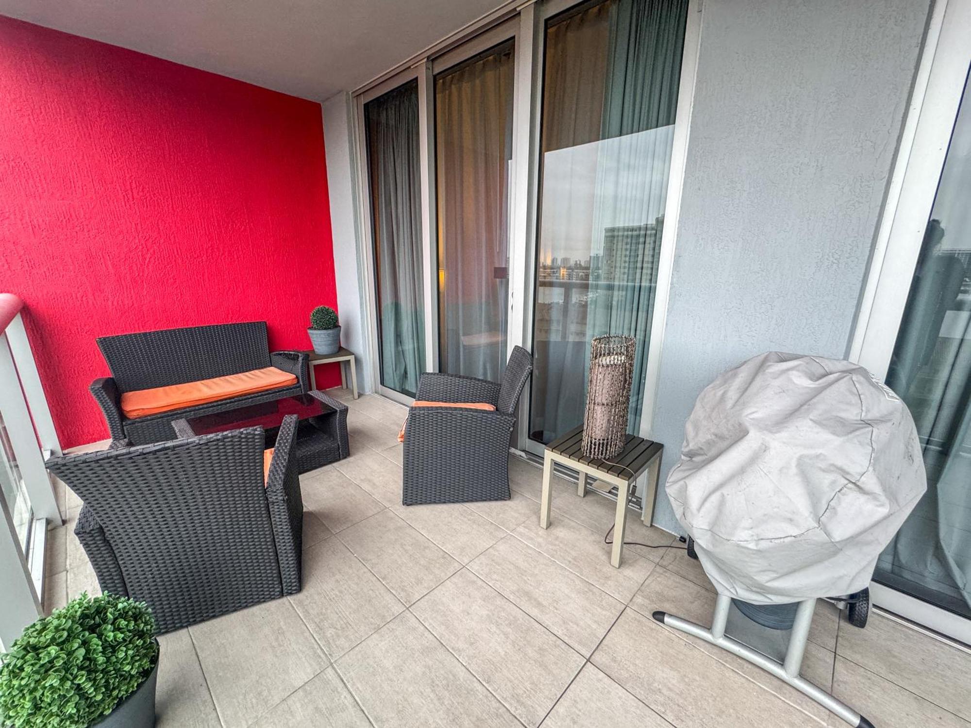 Apartment Mvr At Beachwalk