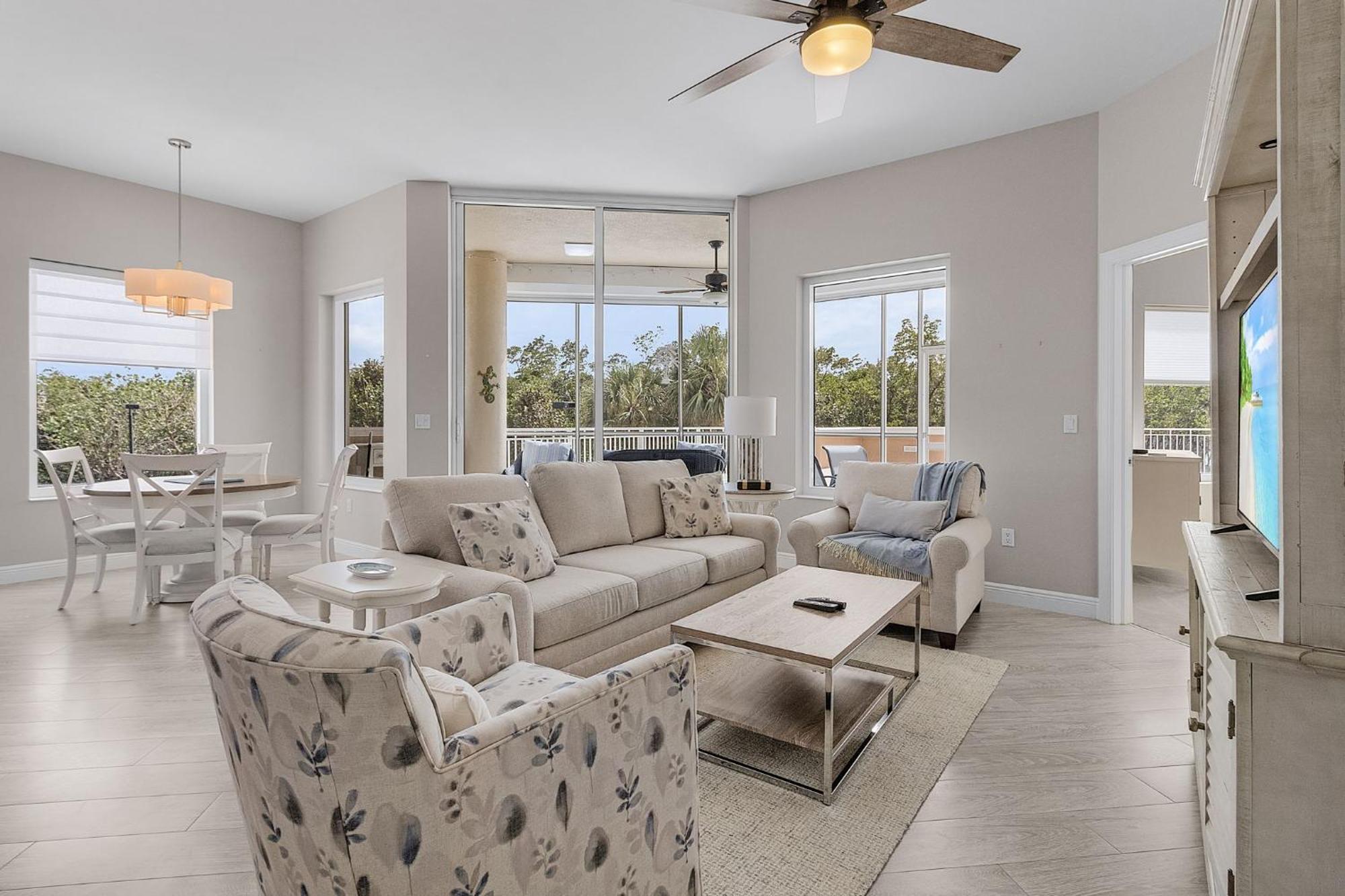 Waterfront W/ Bay Views, Pool & Tennis Court Holiday home Fort Myers Beach