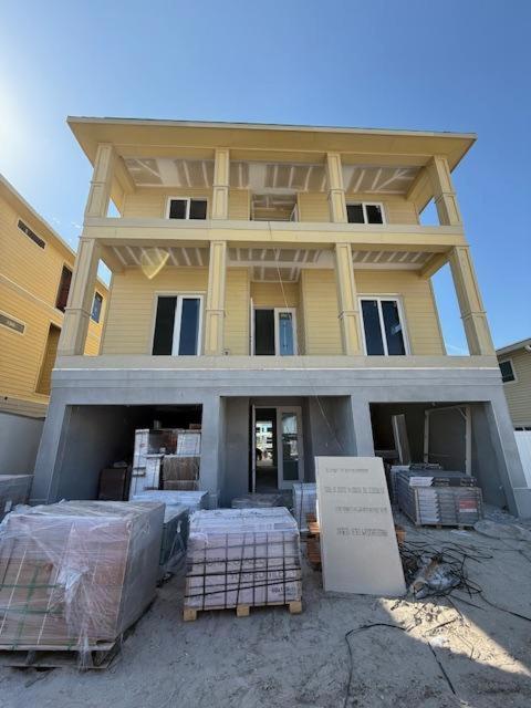 New Luxury Build W/ Pool, Hot Tub & Canal Views Holiday home Fort Myers Beach