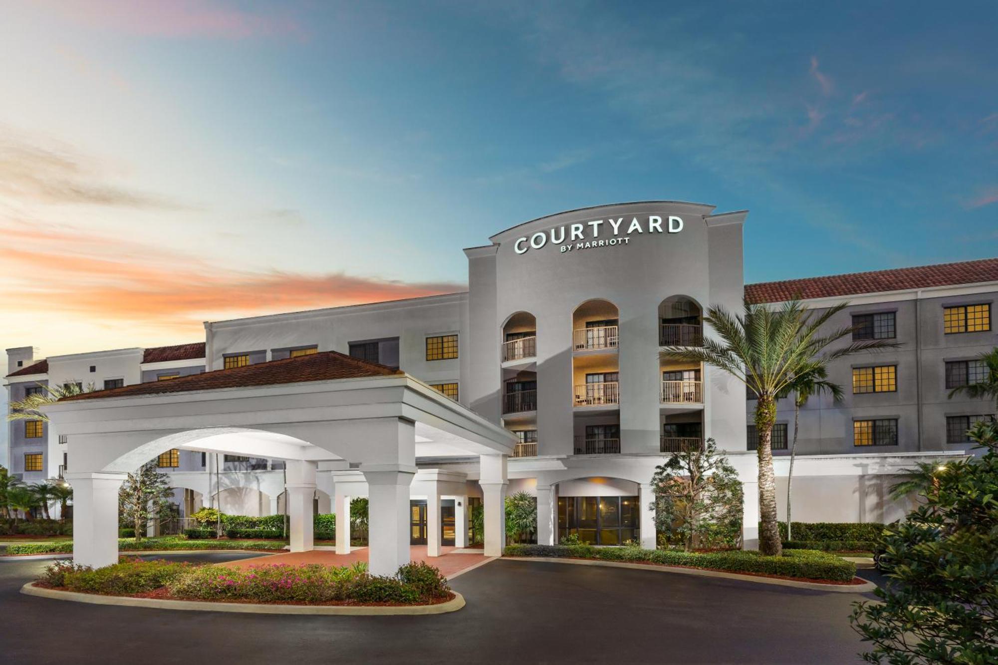 Courtyard By Marriott