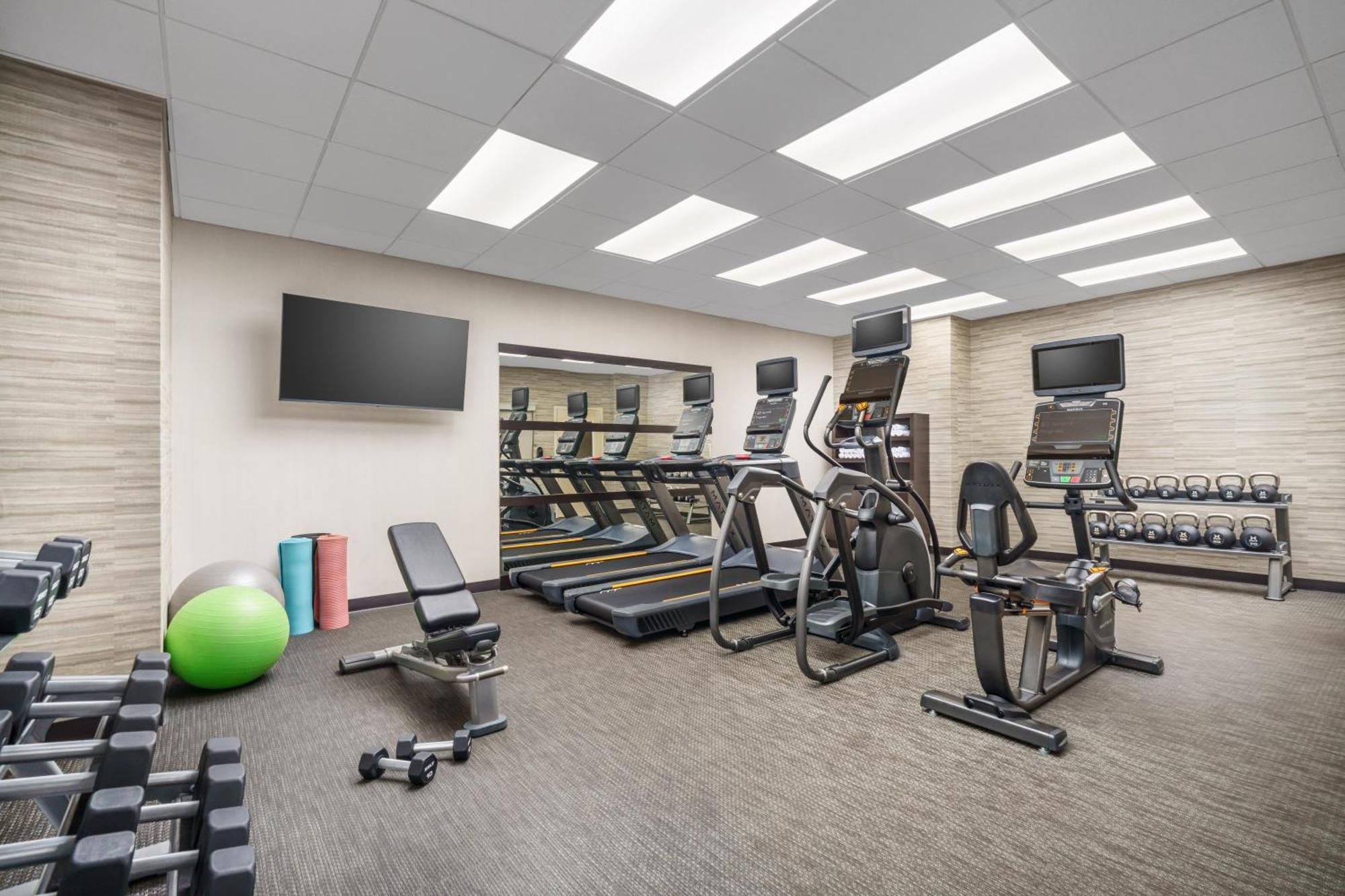 Courtyard By Marriott Hotel 3*