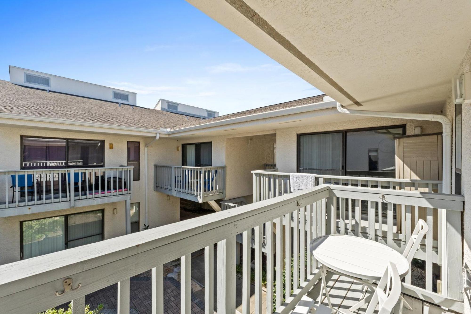 Apartment Endless Summer By Panhandle Getaways