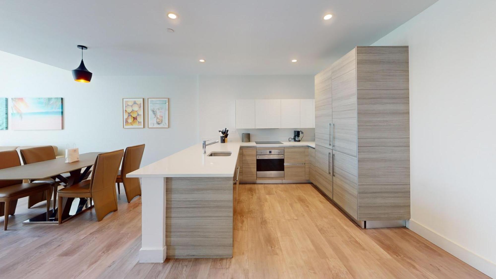 Ch Luxury & On The Apartment *