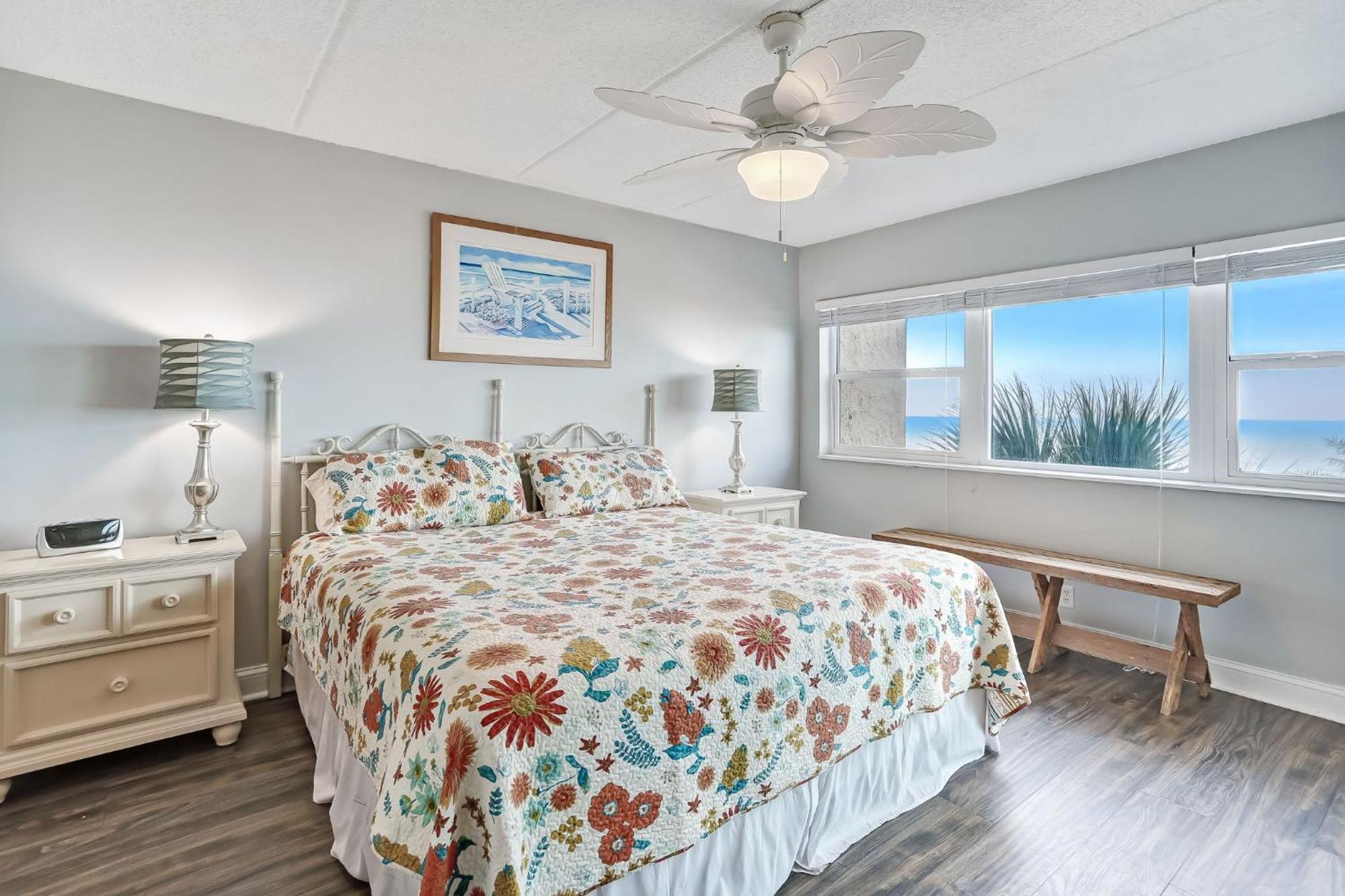 Apartment 335 Amelia By The Sea *
