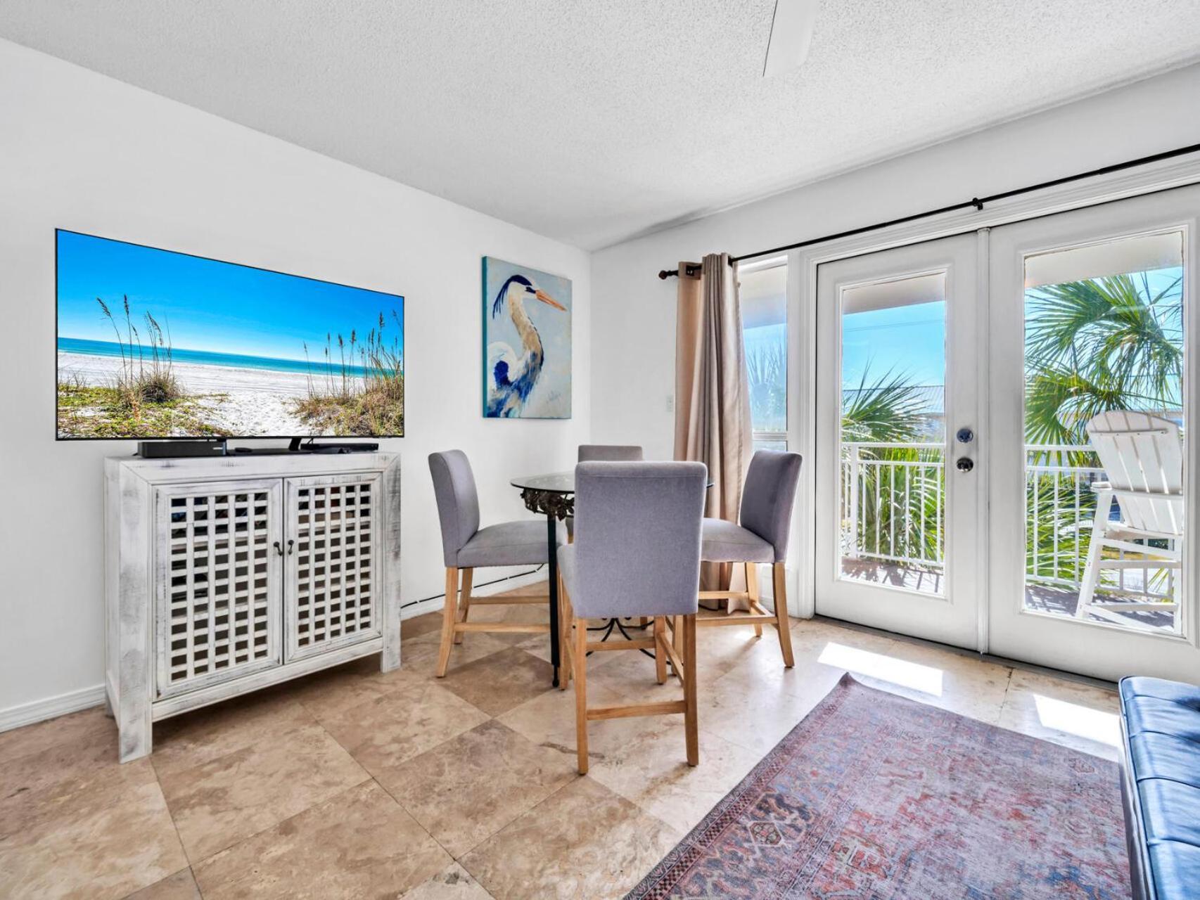 Grand Caribbean West 314 Ocean View Sleeps 6 Holiday home