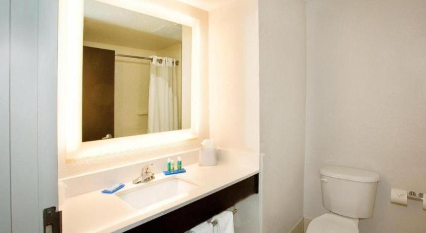 Express & 2* Port Charlotte