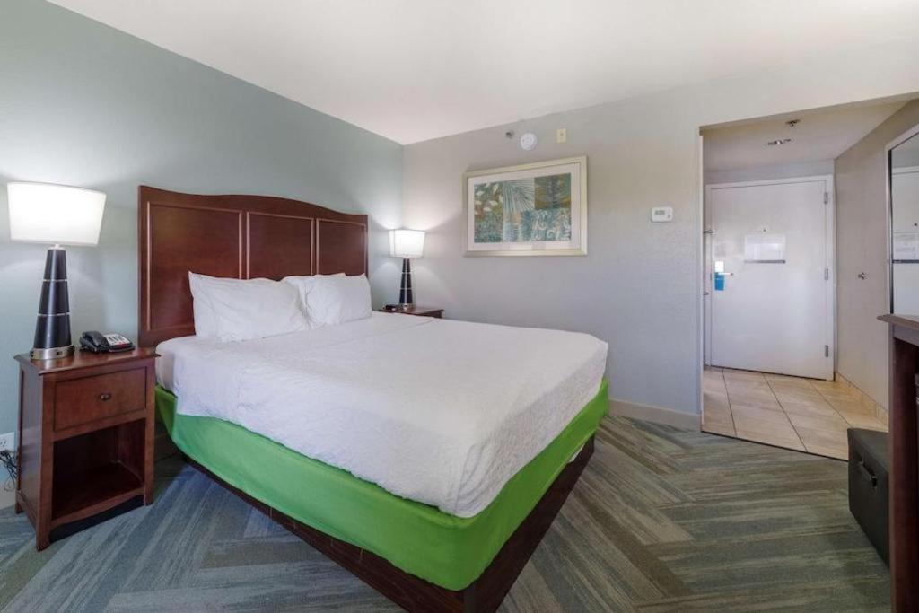 Hotel Express & Port Charlotte