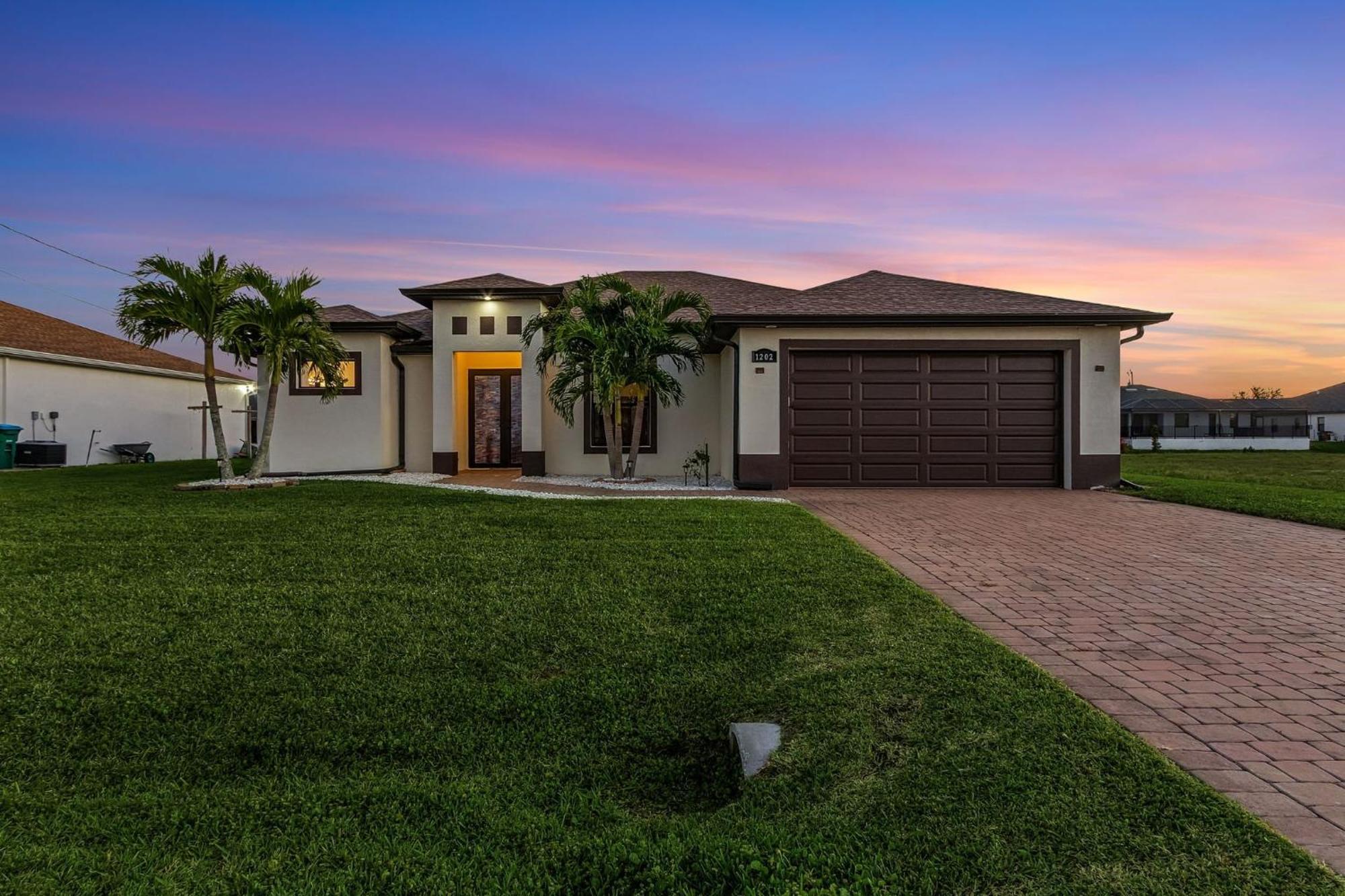Holiday home Heated Pool, Dock & Bicycles - Endless Sunshine - Roelens Cape Coral