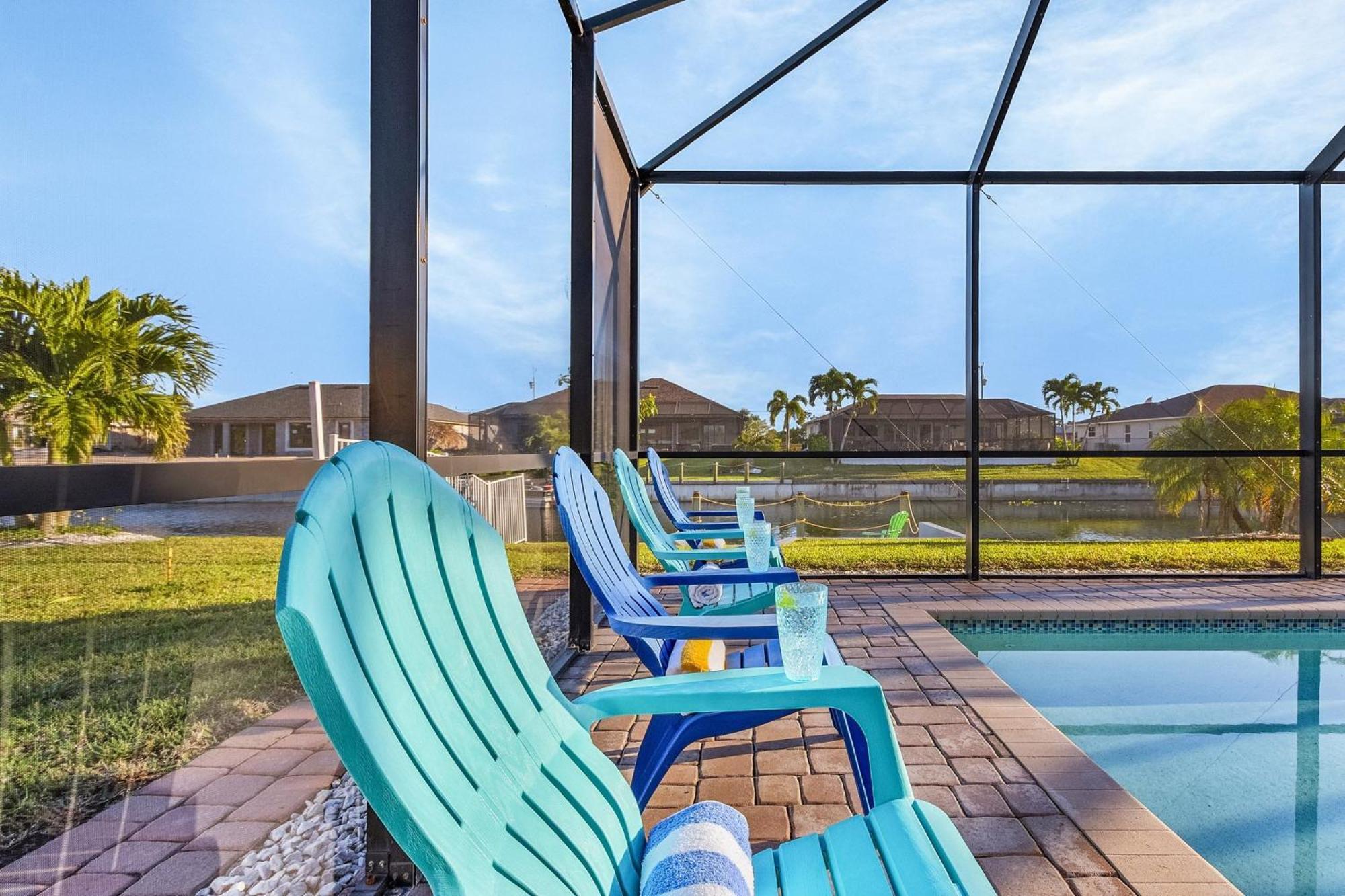 Heated Pool, Dock & Bicycles - Endless Sunshine - Roelens