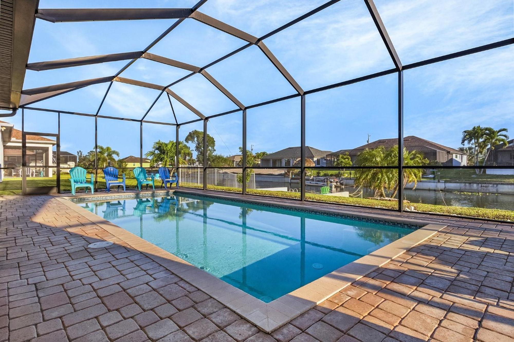 Heated Pool, Dock & Bicycles - Endless Sunshine - Roelens Holiday home