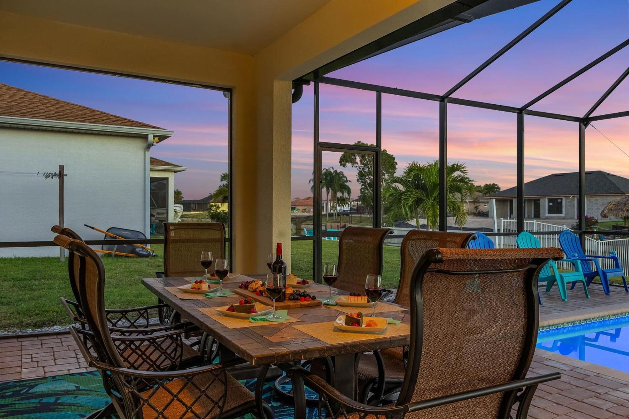 Heated Pool, Dock & Bicycles - Endless Sunshine - Roelens *