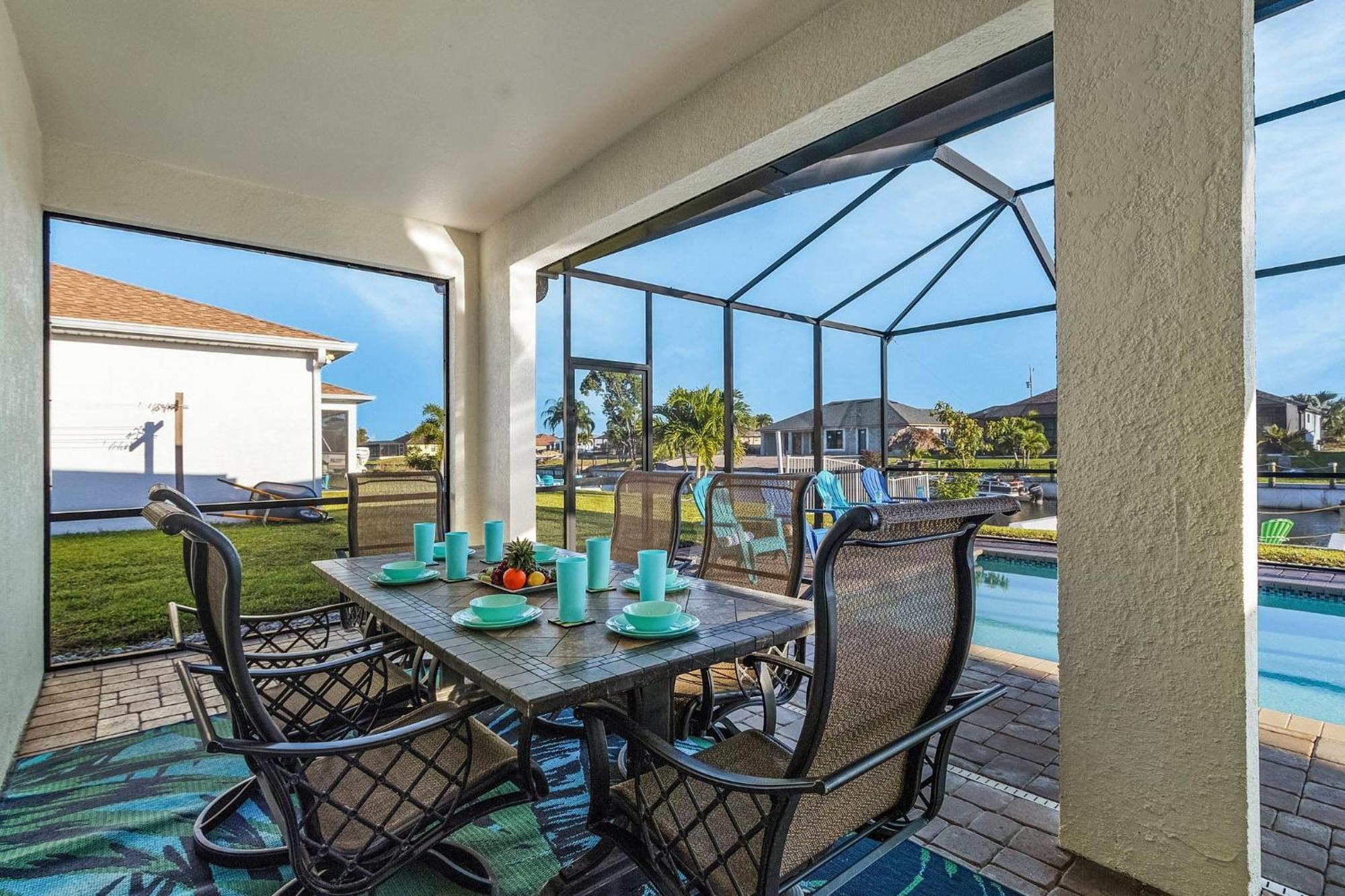 Heated Pool, Dock & Bicycles - Endless Sunshine - Roelens