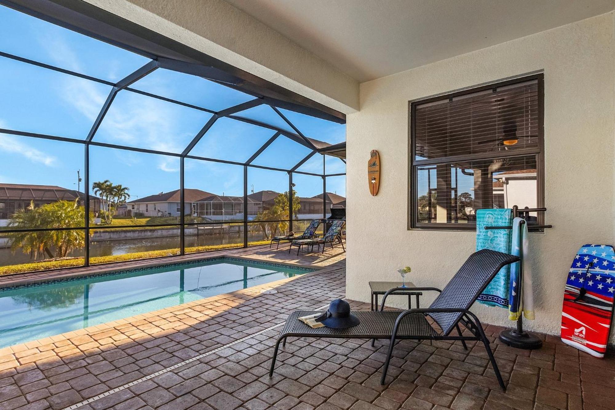 Heated Pool, Dock & Bicycles - Endless Sunshine - Roelens Holiday home Cape Coral