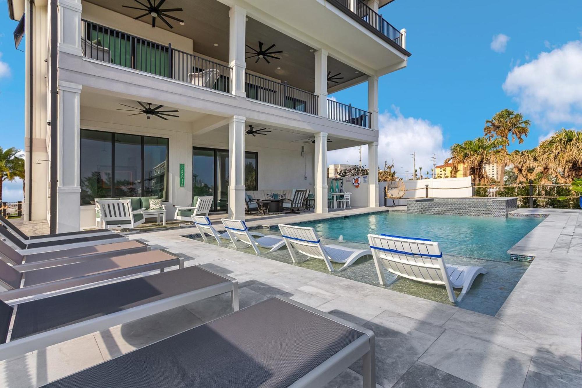 749 Paradise Pointe Fort Myers Beach
