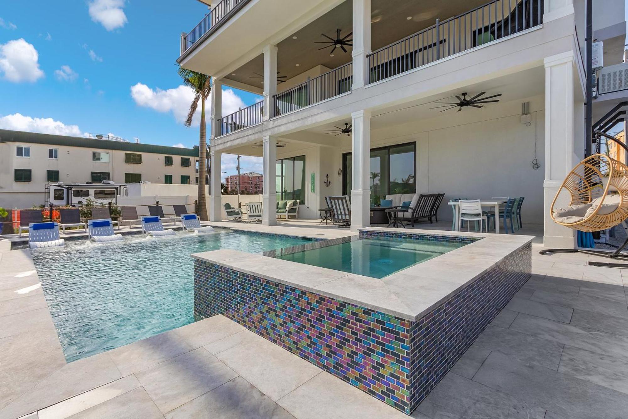 749 Paradise Pointe Holiday home