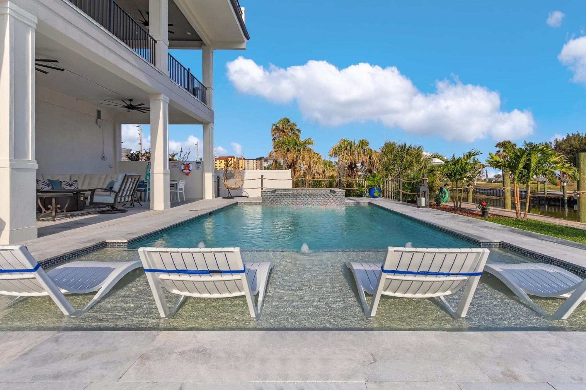 749 Paradise Pointe