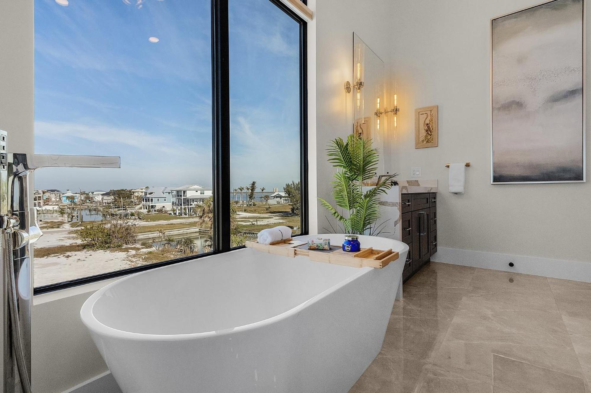 749 Paradise Pointe *