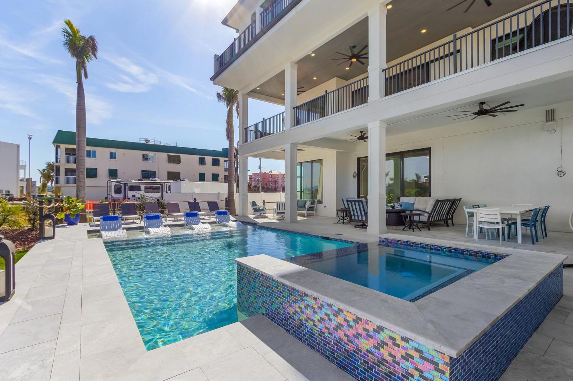 749 Paradise Pointe Holiday home