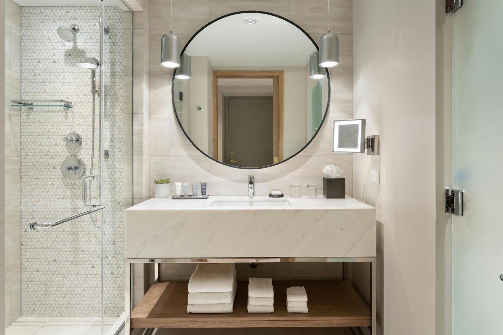 Jw Marriott Water Street 4*