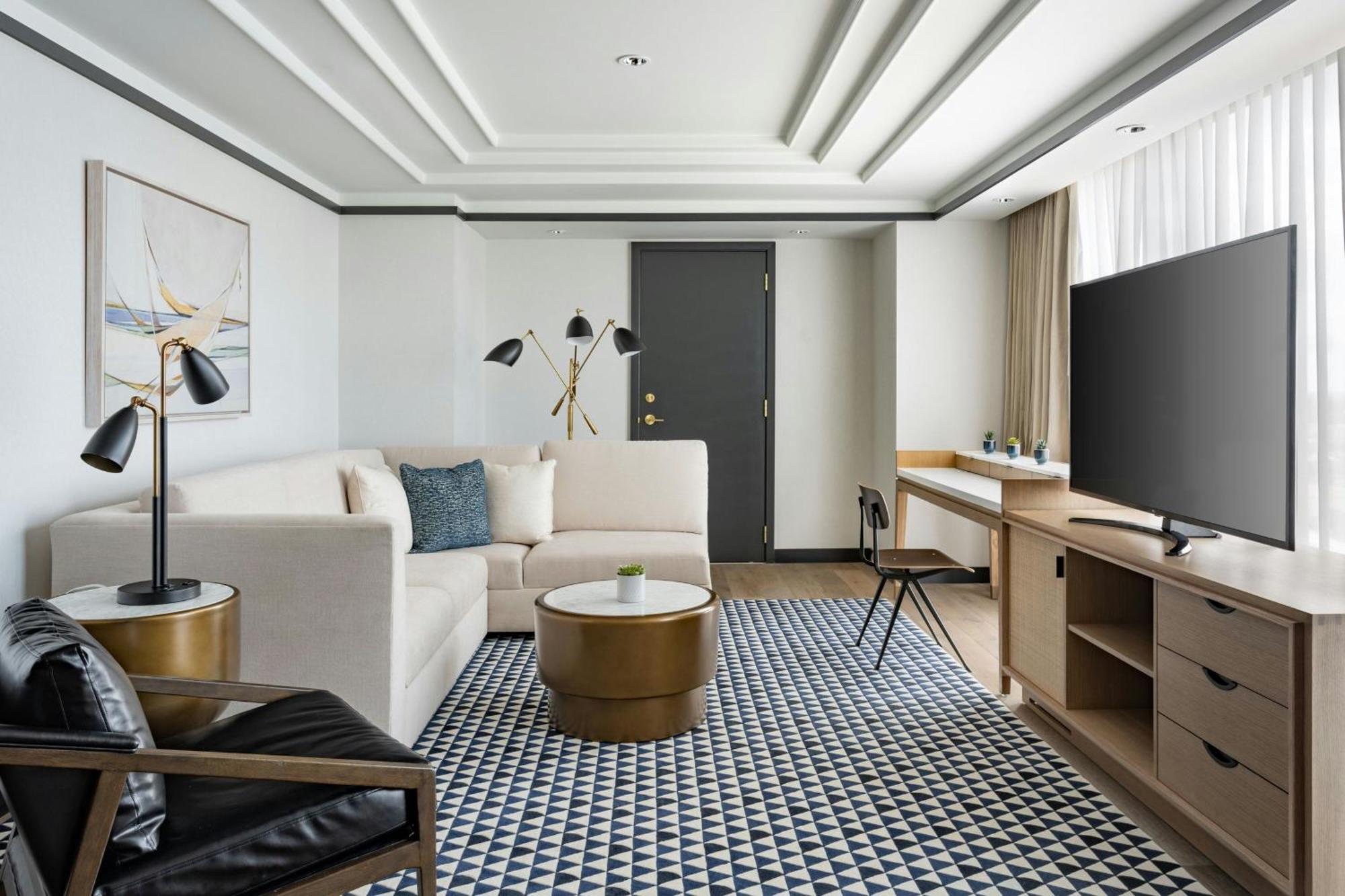 Jw Marriott Water Street Hotel 4*