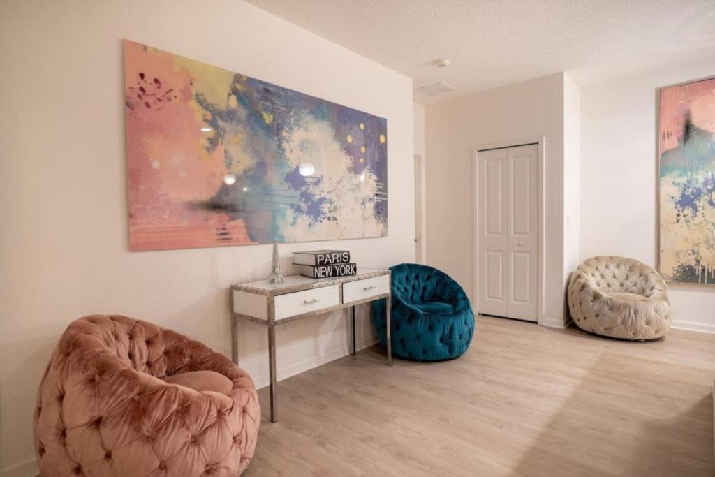 9br Dream Vacation W- View No Carpet Kissimmee