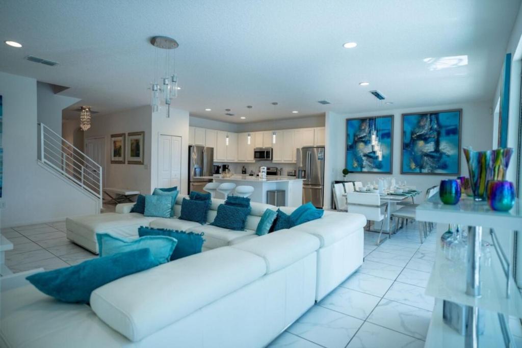 Villa 9br Dream Vacation W- View No Carpet Kissimmee