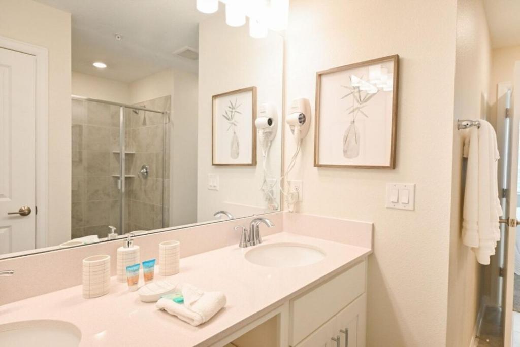 Villa View Free Pet Fee Under 25lbs *