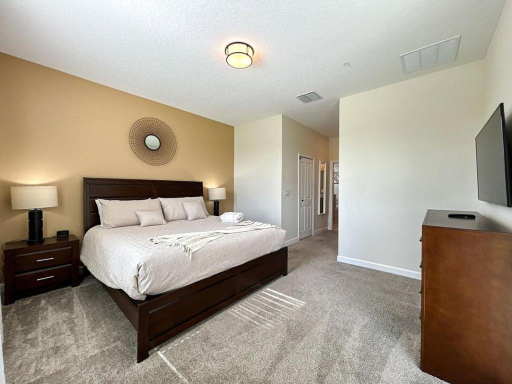 Oasis Free Pet Fee Apartment Kissimmee