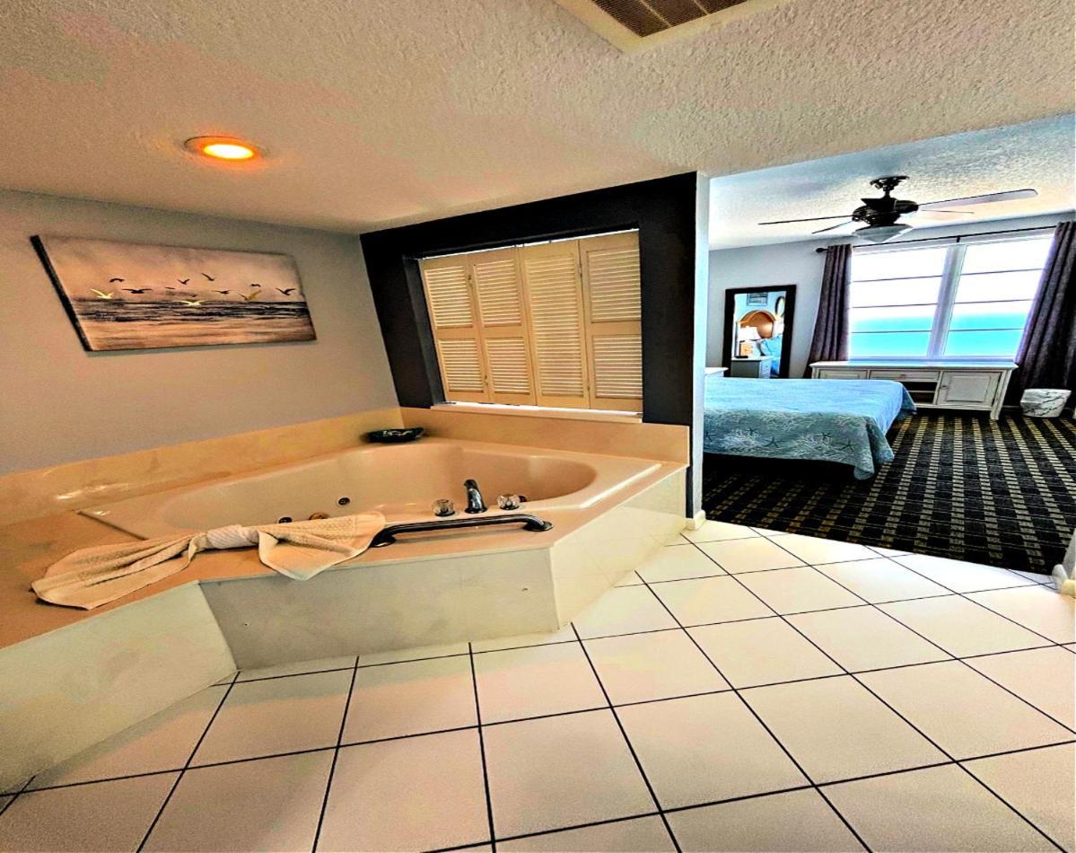 Vacation In Comfort And Luxury - 3br Direct Oceanfront - Wyndham Ocean Walk Apartment Daytona Beach