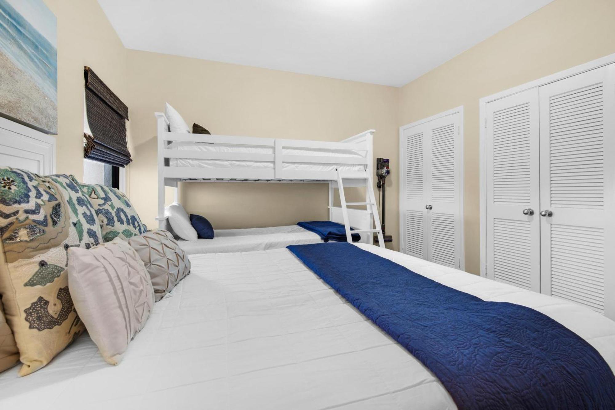 Towers 805 Holiday home