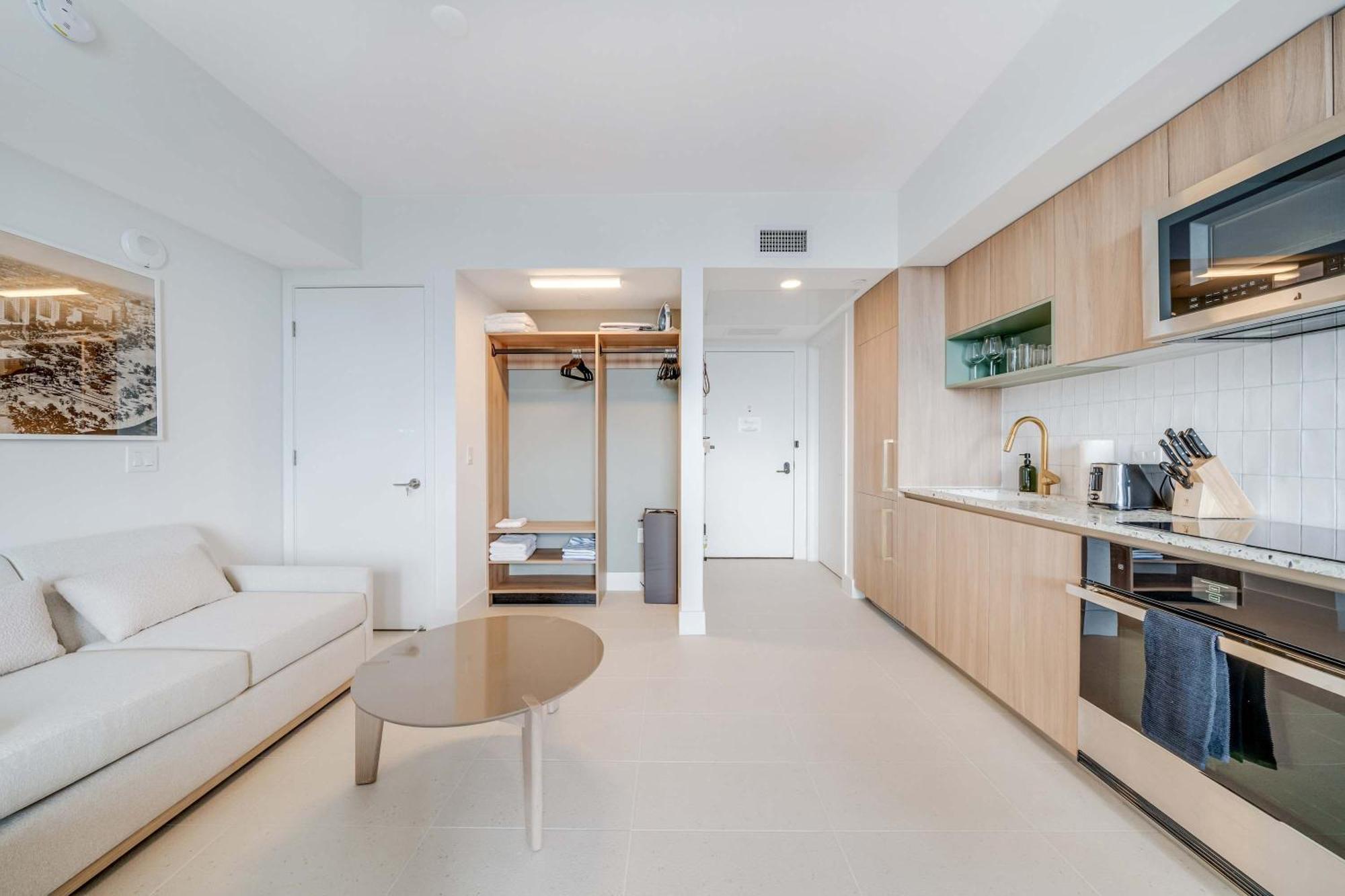 Apartment Lemon Drop Cozy Pool And Gym *