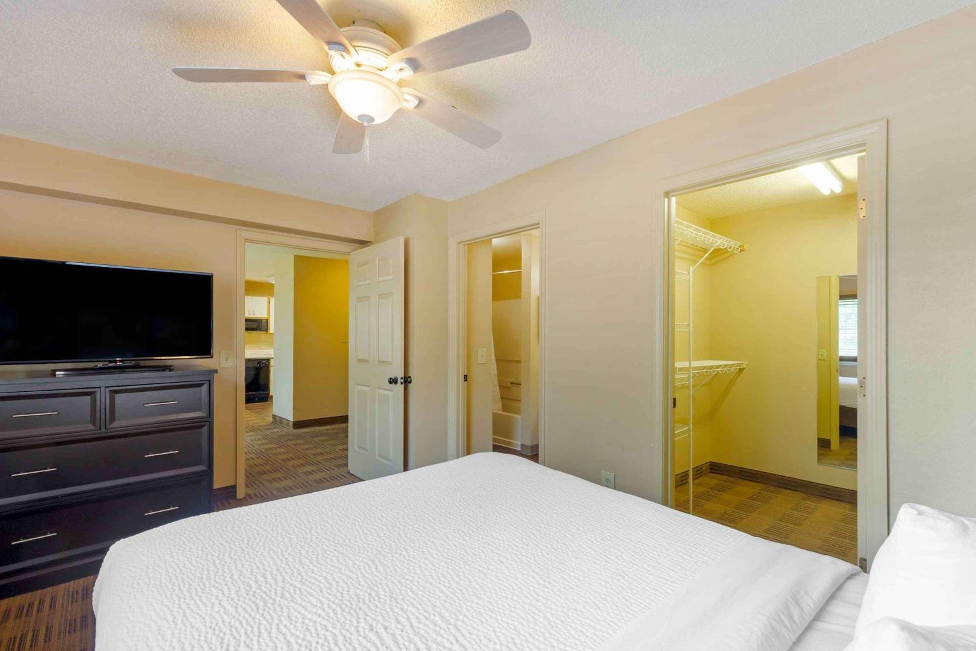 Hotel Extended America Select - Orlando - Mary - 1040 Greenwood Blvd 2*