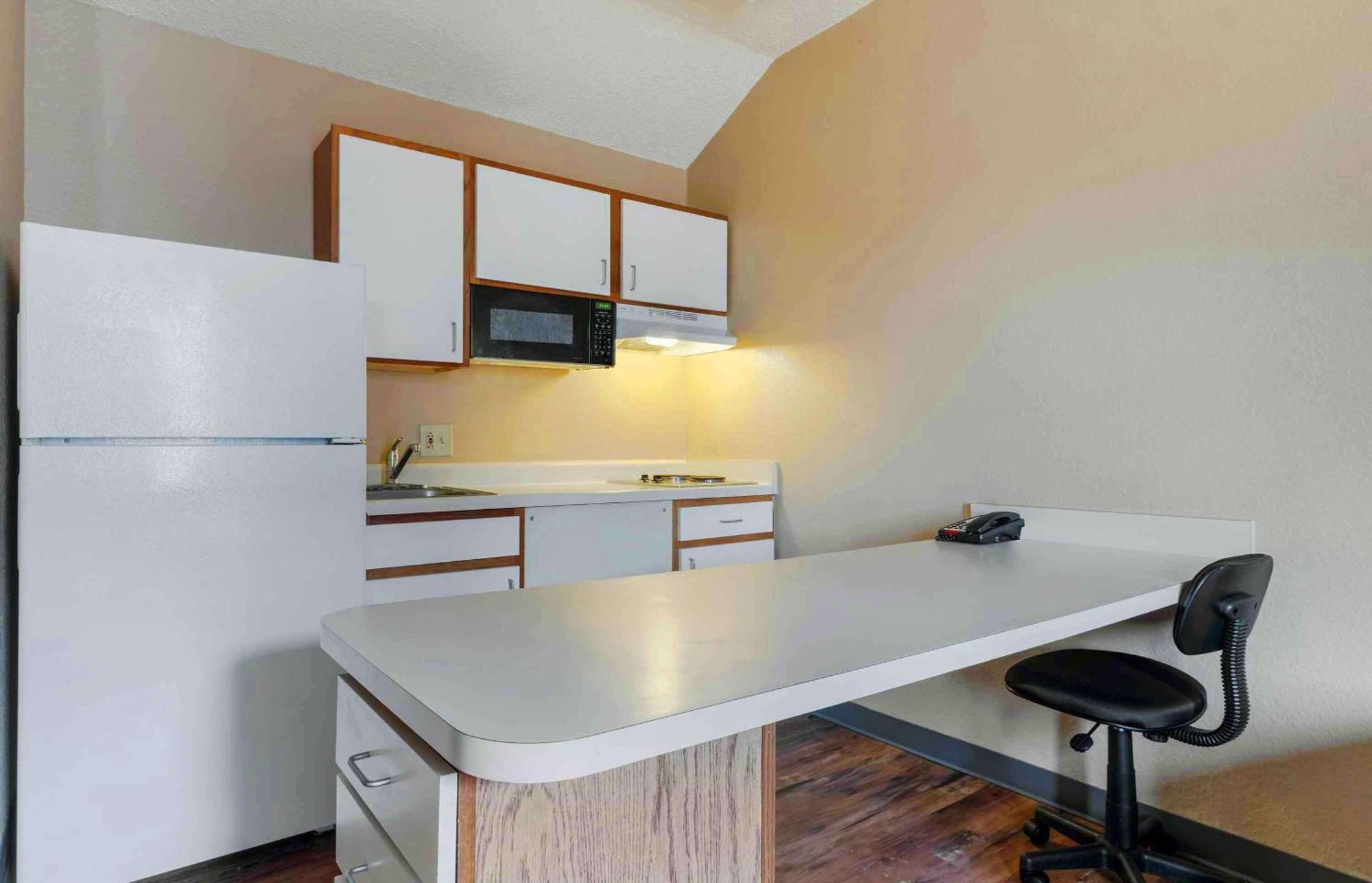 Extended America Select - Orlando - Mary - 1040 Greenwood Blvd Lake Mary