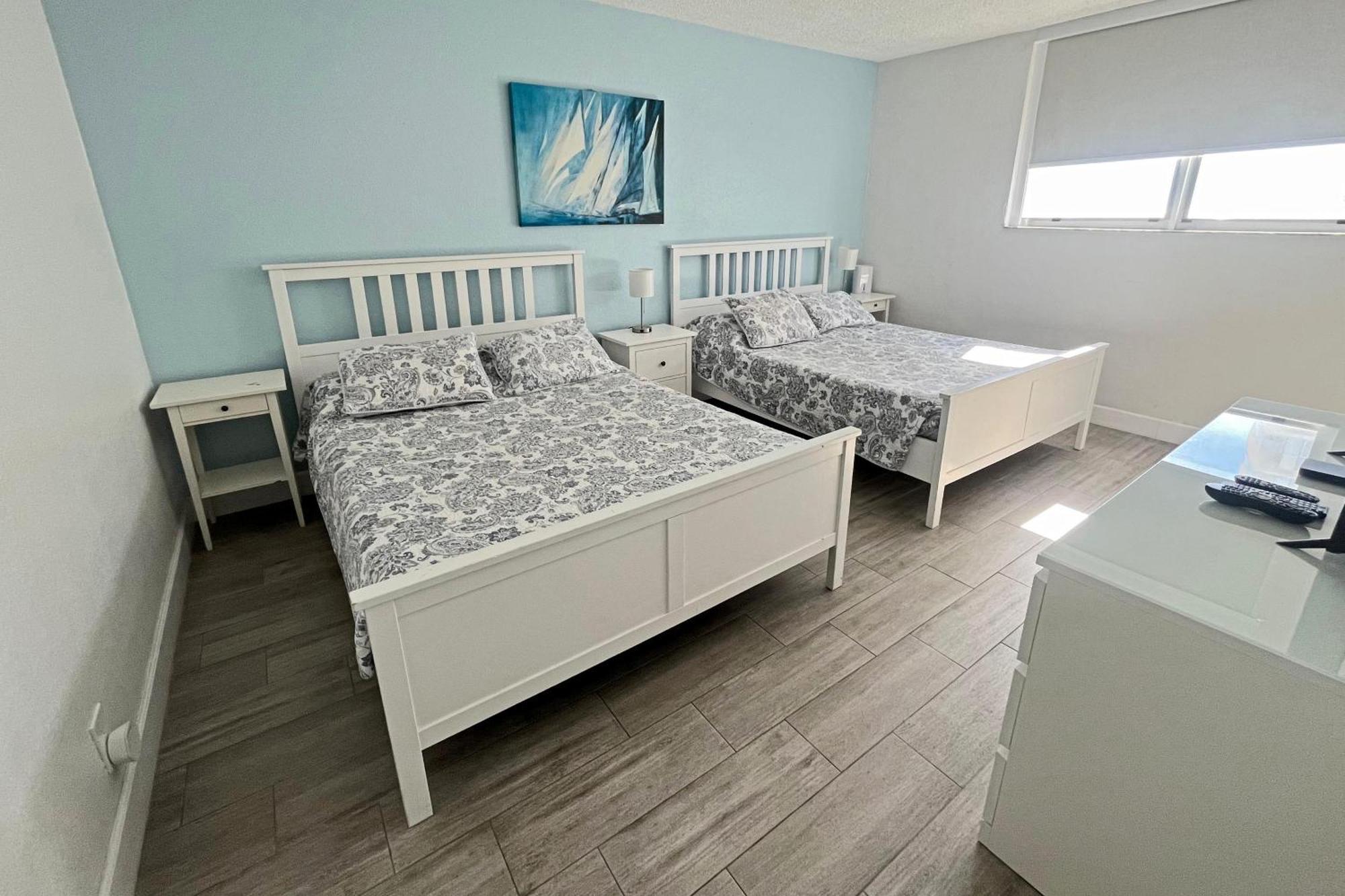 The Tides 2 Bedrooms 9th Floor We Are On The Beach! Apartment Hollywood