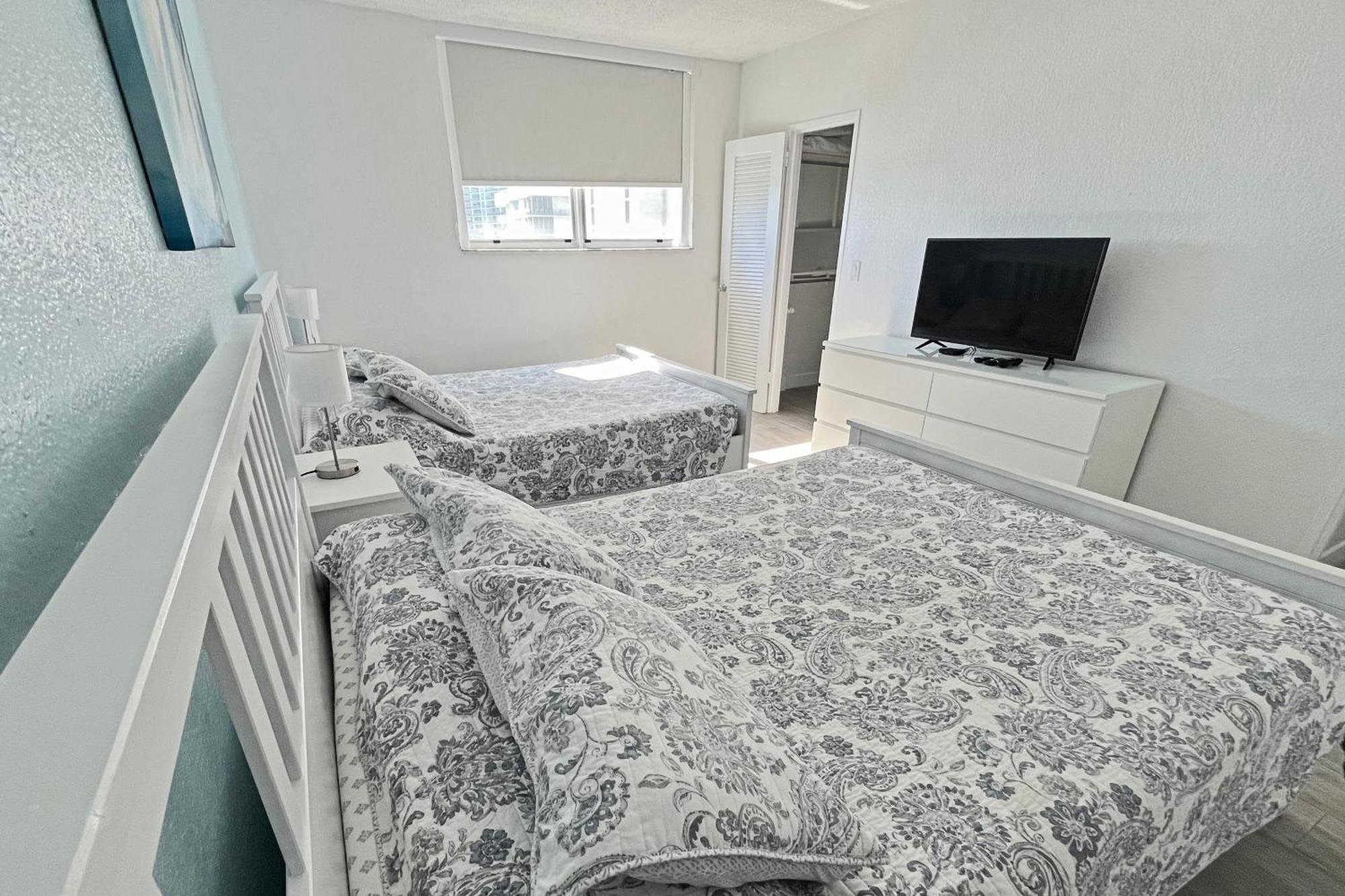 Apartment The Tides 2 Bedrooms 9th Floor We Are On The Beach! Hollywood