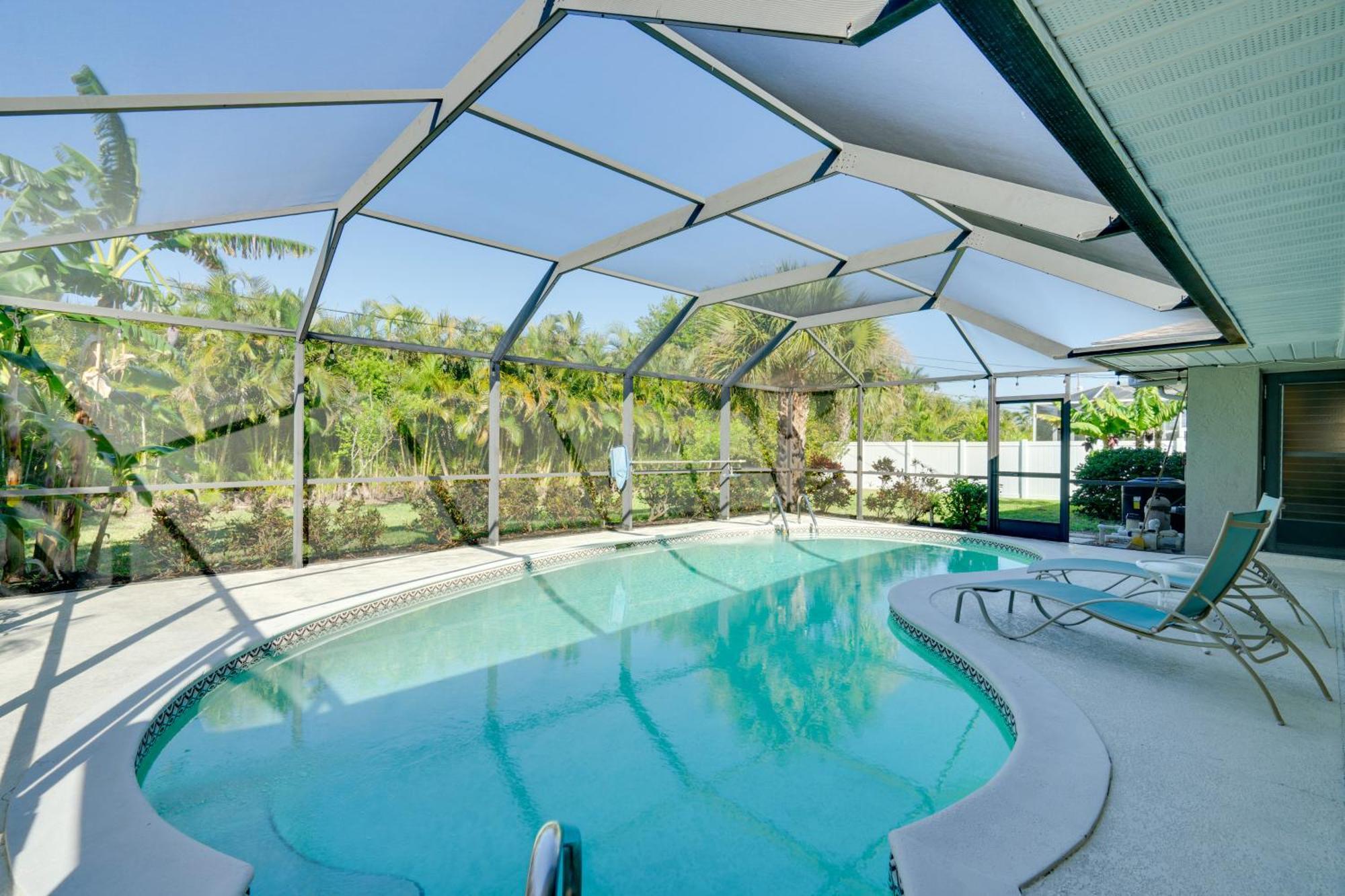 Coastal Retreat With Grill 4 Mi To Dtwn Cape Coral! * Cape Coral