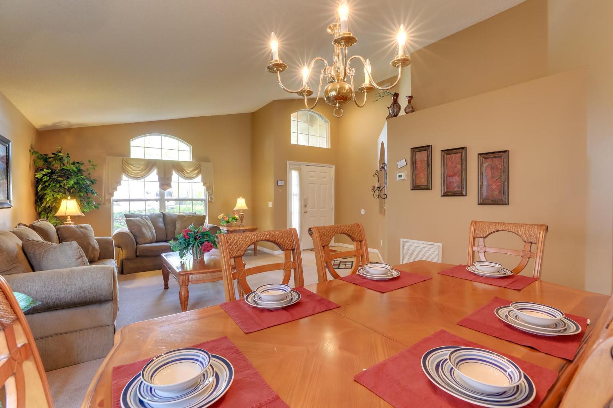 Villa Emerald Island With Pool - 5 Mi To Disney!