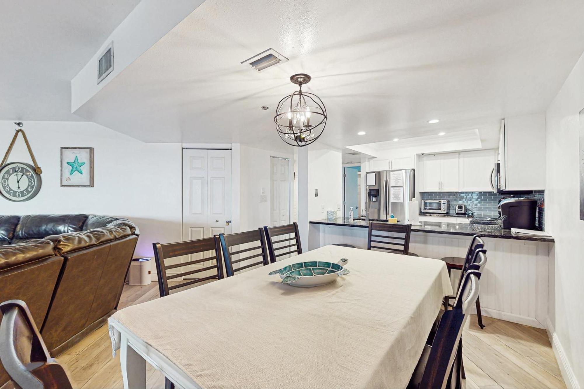 Reef Club 107 Apartment Clearwater Beach