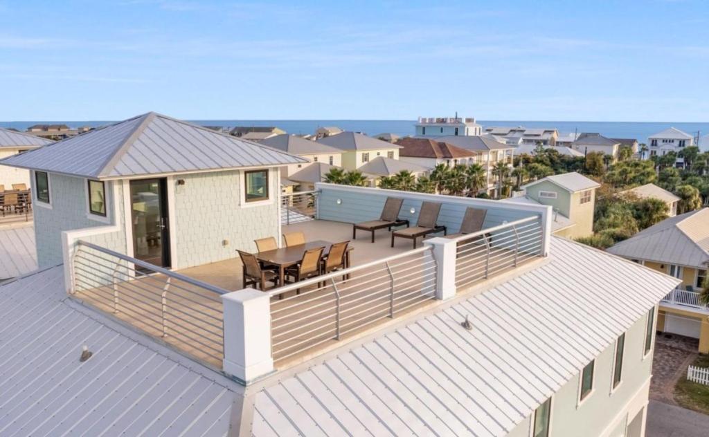 Holiday home Coast Is Clear With Jetted Pool And Game *