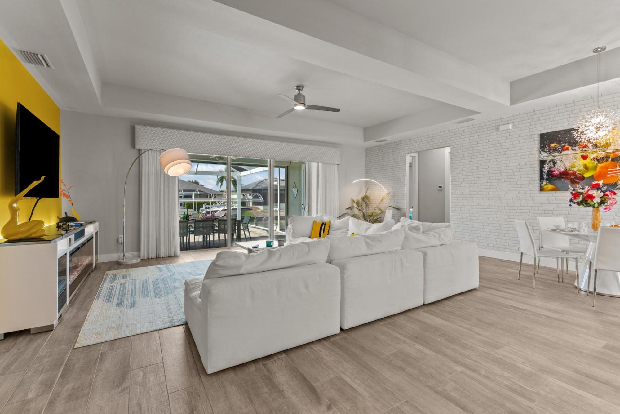 Dandelion Villa