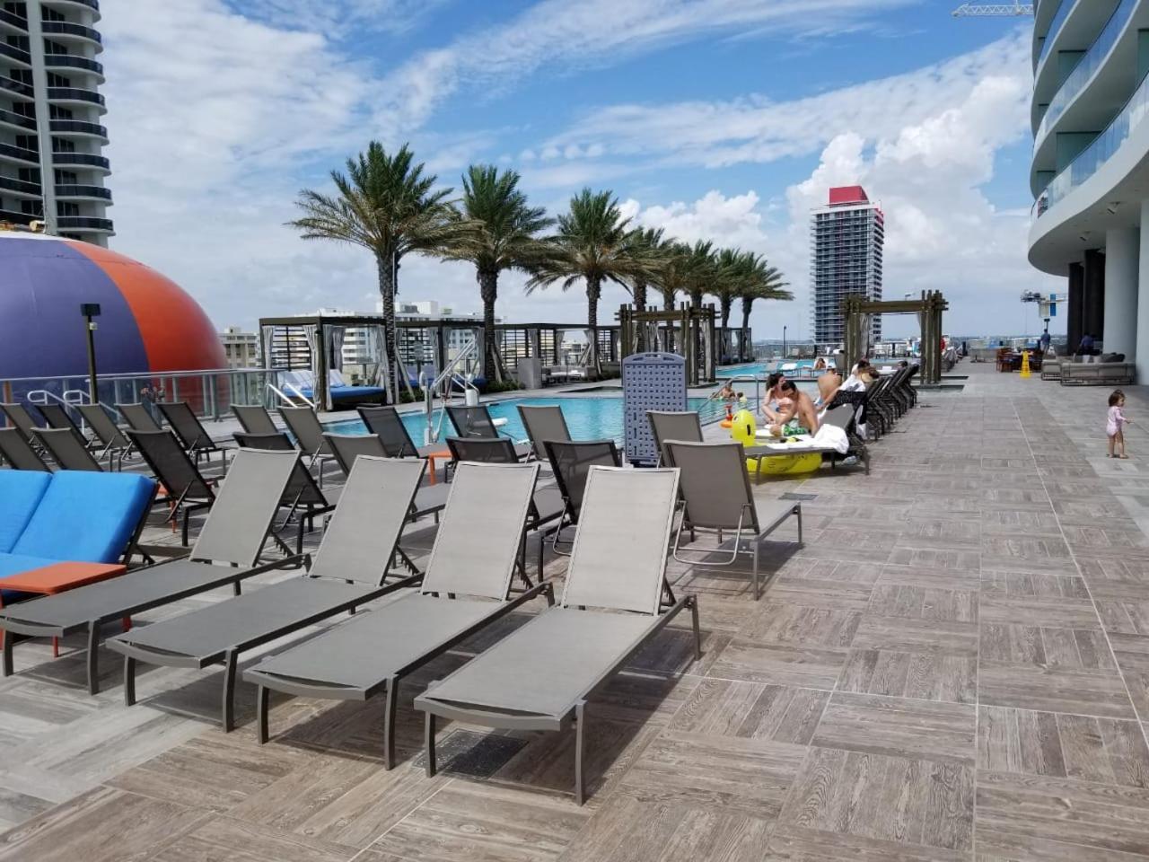 Lyfe, Rent Excelent In Resort, 4pax ,parcial Ocean View * Hollywood